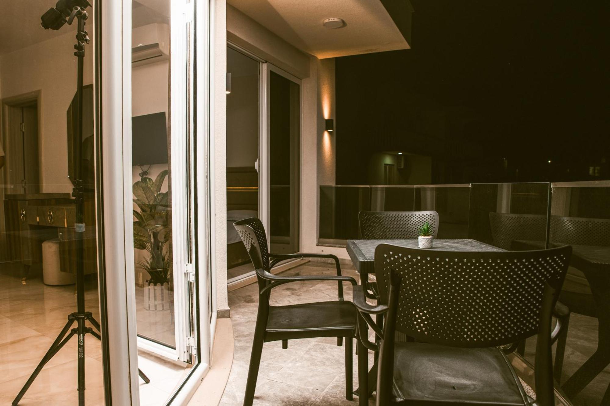 M&H Apartments อุลซิน ภายนอก รูปภาพ