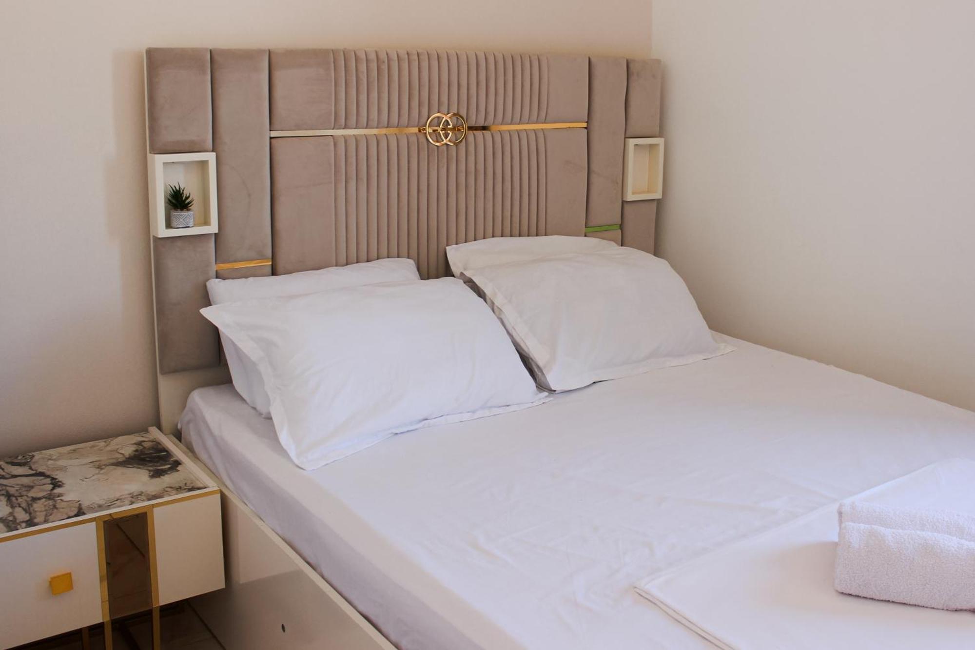 M&H Apartments อุลซิน ภายนอก รูปภาพ